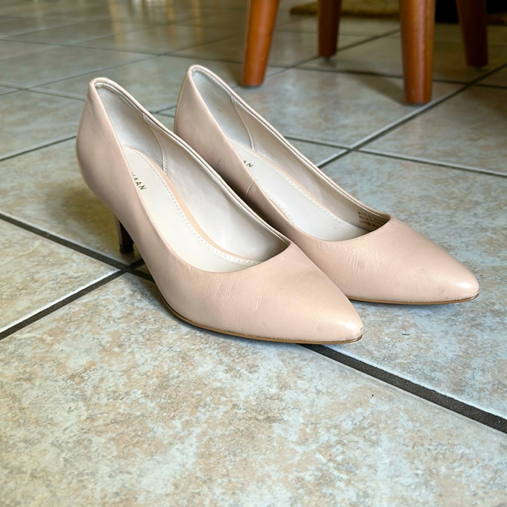 Cole Haan nude kitten heels